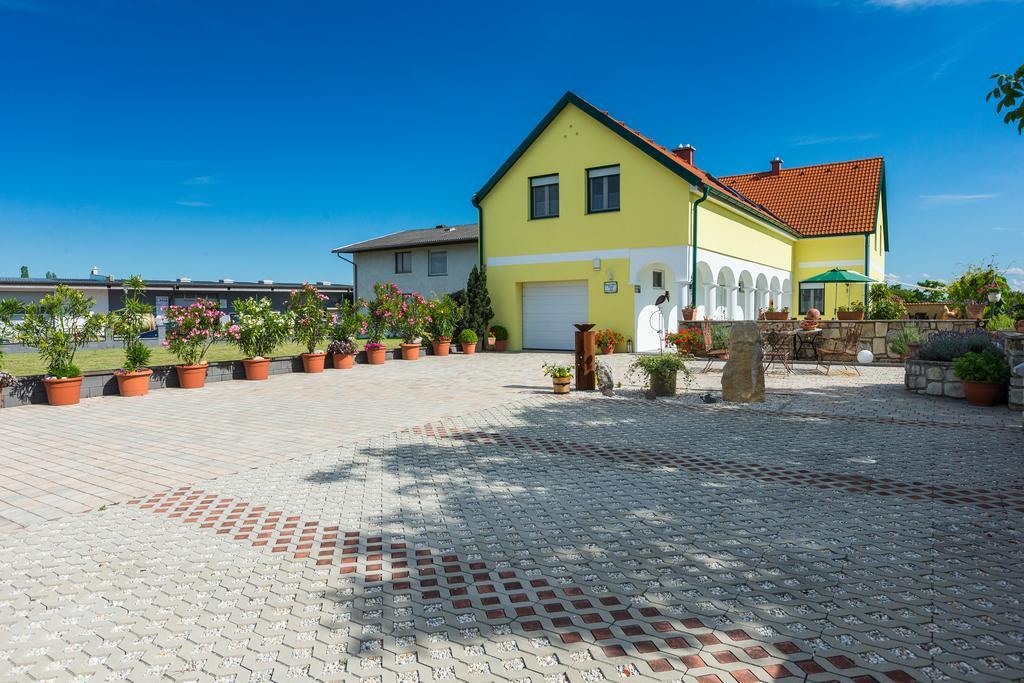 Appartementhaus Freiler Morbisch am See Bagian luar foto